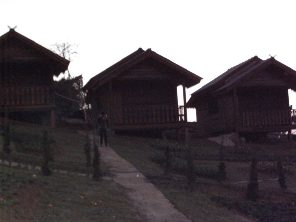 Phu Mok Dok Mai Resort Wiang Kaen Bilik gambar